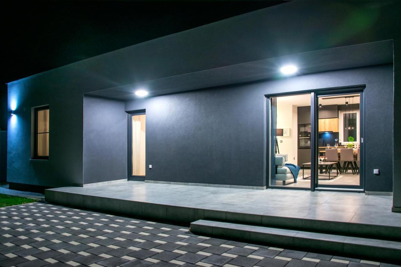 K Relax Place, Varazdinske Toplice, Modern Home With Sauna, Jacuzzi, Wifi Extérieur photo