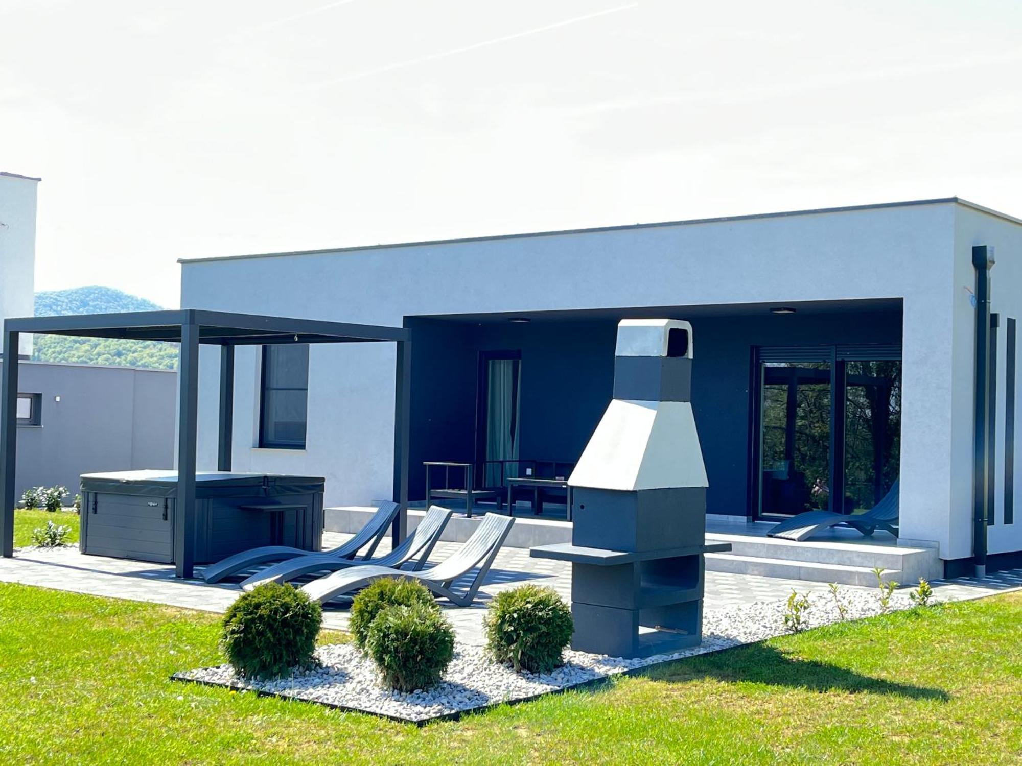 K Relax Place, Varazdinske Toplice, Modern Home With Sauna, Jacuzzi, Wifi Extérieur photo