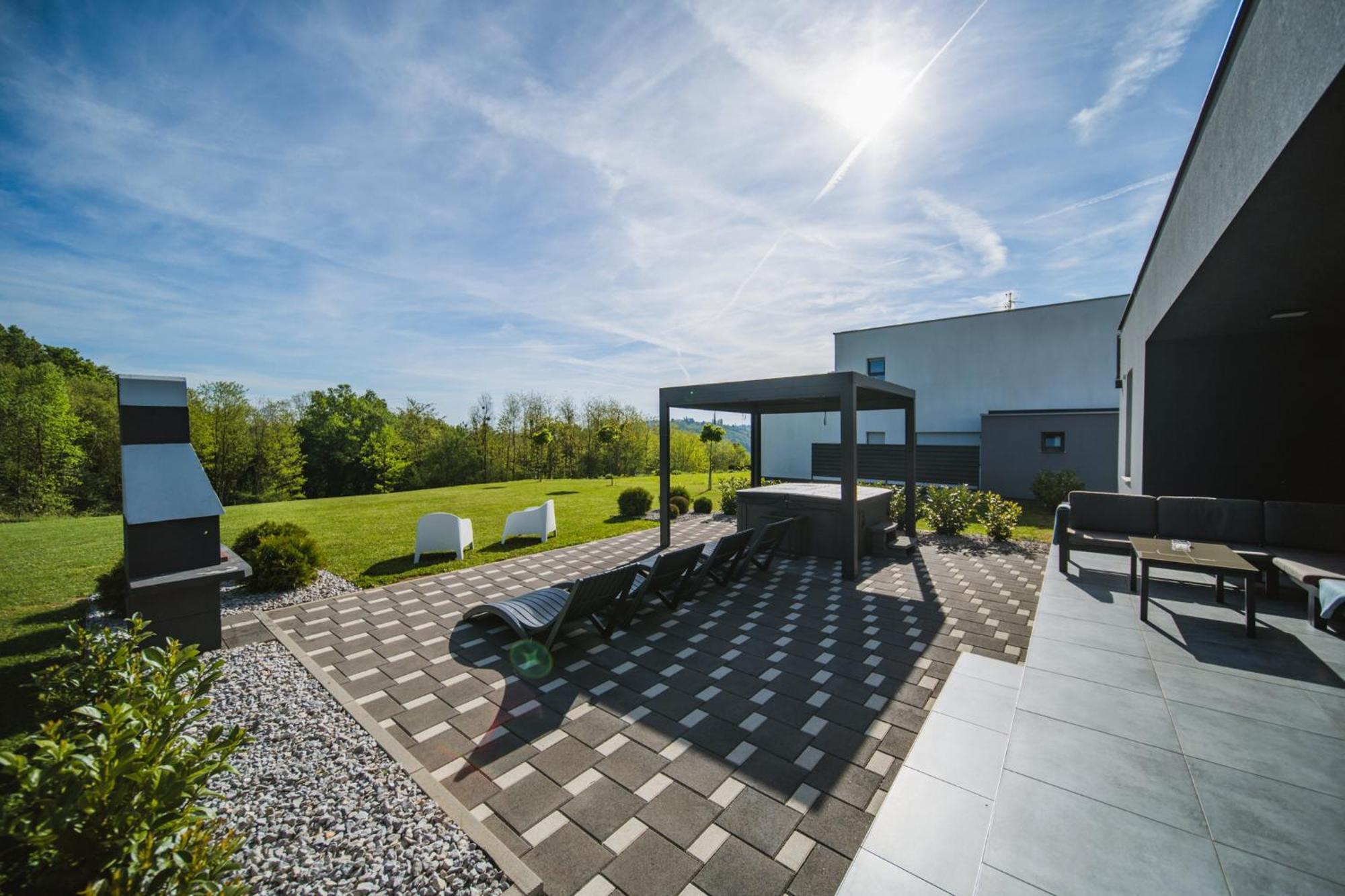 K Relax Place, Varazdinske Toplice, Modern Home With Sauna, Jacuzzi, Wifi Extérieur photo